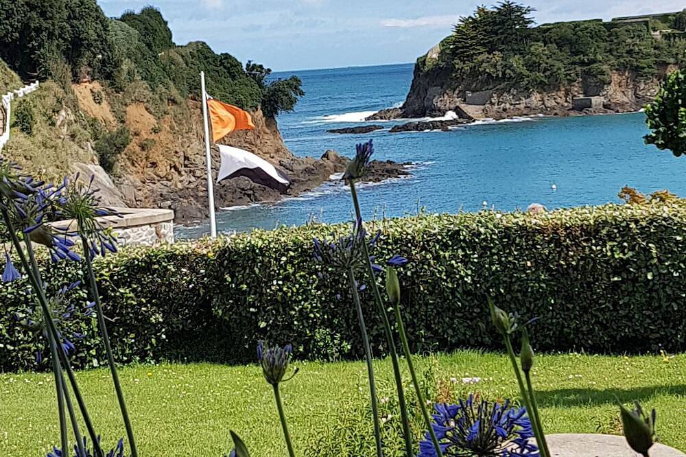 Appartement De Vacances pour 4 Personnes dans Saint-Quay-Portrieux, Côte de Goëlo