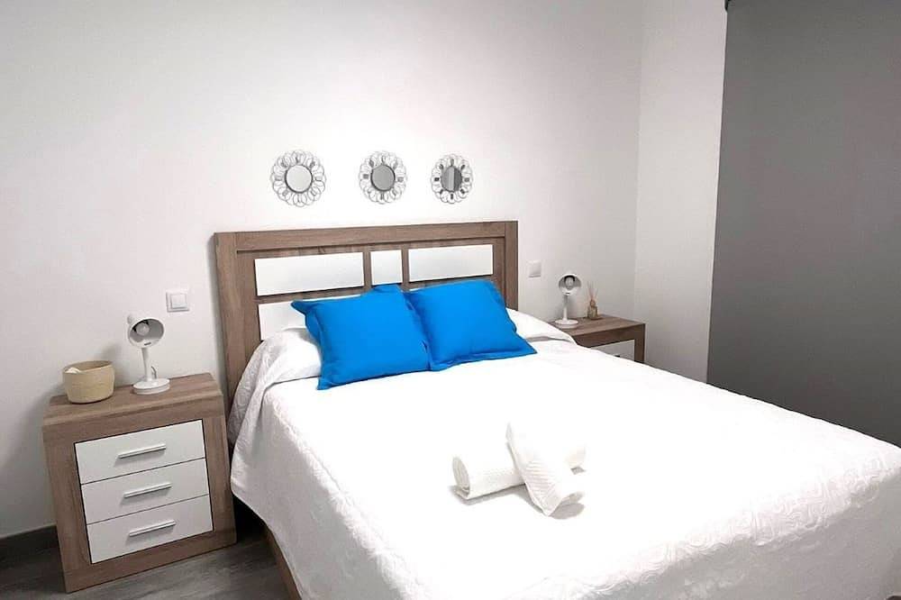 Entire apartment, Apartment The Squire. Bajo in Alcalá de Henares, Madrid Province