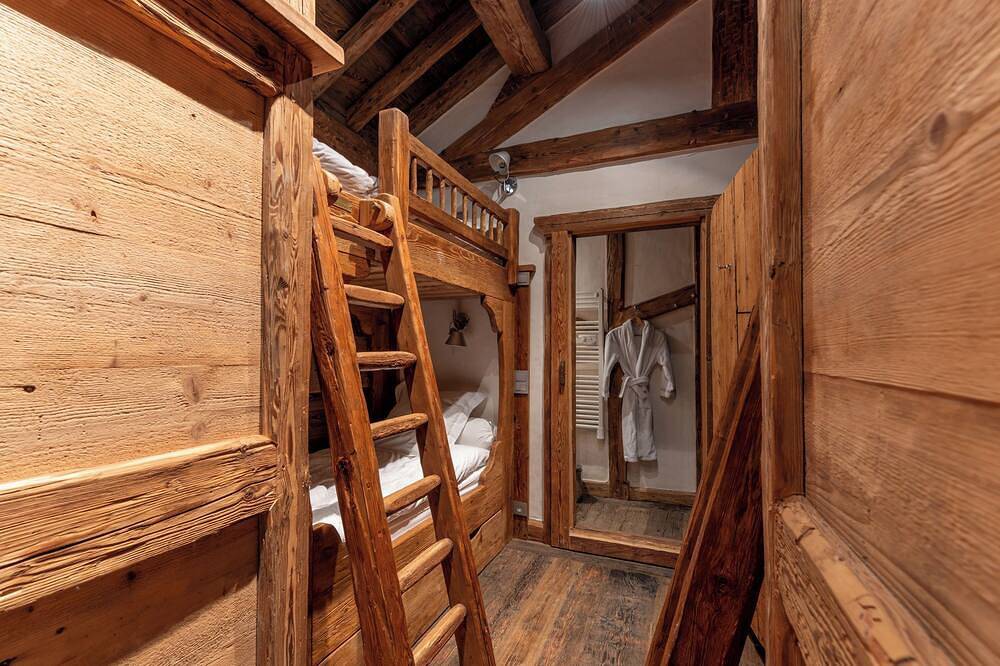 Halet Druchka Magnificent At Meribel At The Hedge Of The Forest No Overlooked in Meribel Village, Courchevel