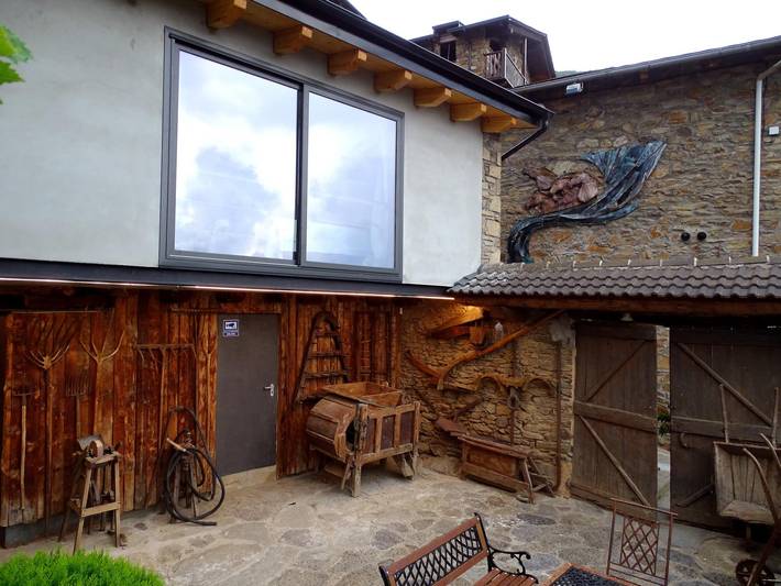Casa rural para 2 personas, con Terraza además de Jardín y Piscina en Alto Urgel