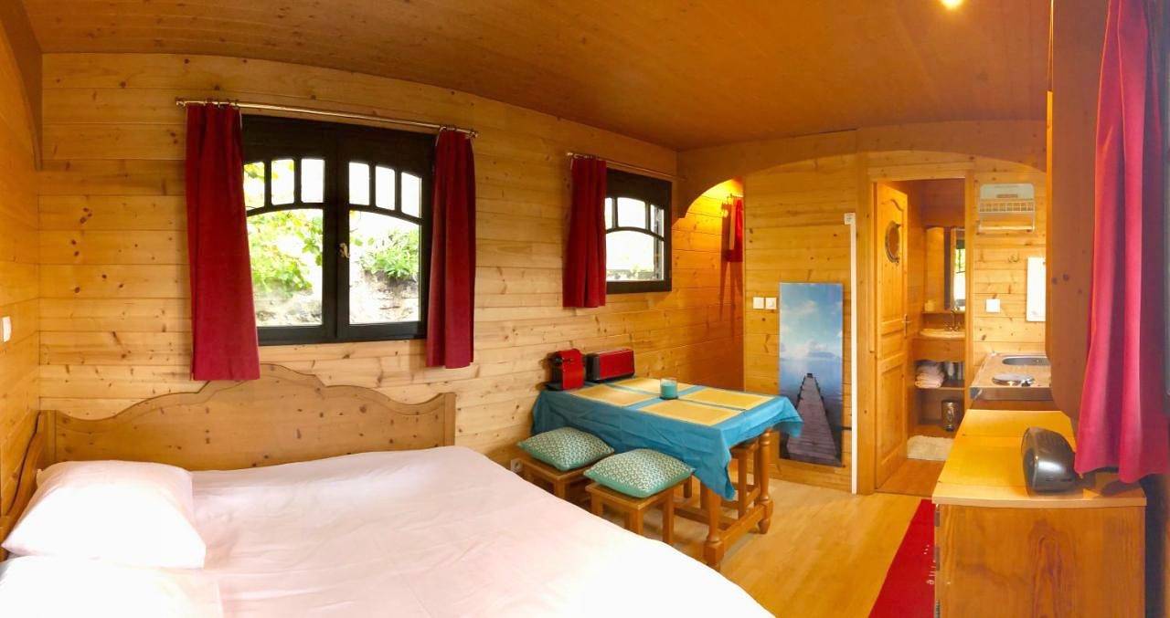 Two-Bedroom House in Milly-la-Forêt, Parc naturel régional du Gâtinais français