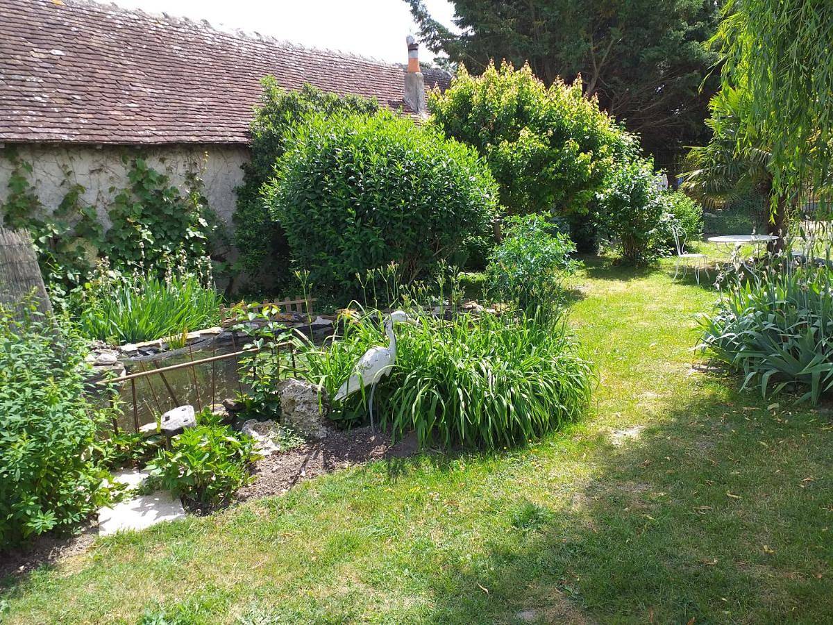 Chambres d'hôtes, " au coeur de la nature, et du calme" in Descartes, Région de Loches
