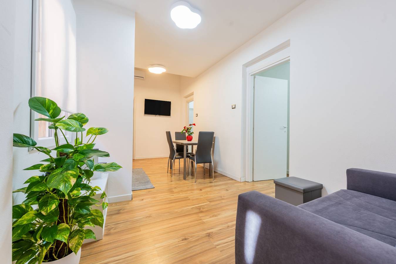 Casa Vacanze 'Colombo House' con Terrazza Privata e Aria Condizionata in Quartu Sant'Elena, Campidano