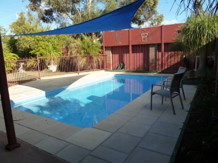 Holiday home for 8 people, with garden in Mildura VIC
