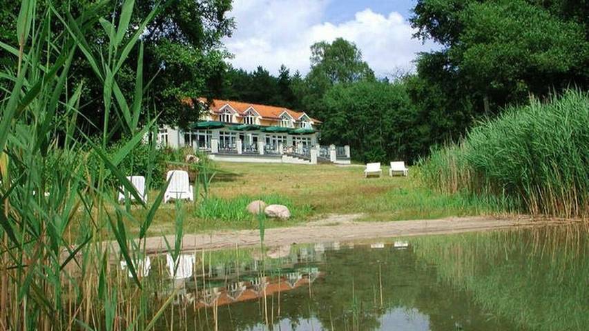 Ferienwohnung für 2 Personen, mit Sauna und Garten in Alt Schwerin