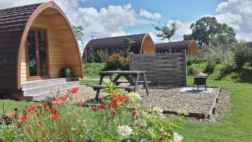 Glamping for 4 people, with Garden in Gloucestershire