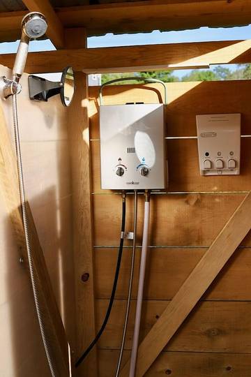 Glamping for 3 Guests in Maine, USA, Picture 2