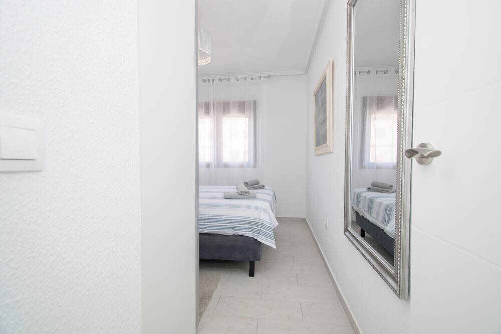 077 Hidden Paradise - Alicante Holiday in Torrevieja, Costa Blanca