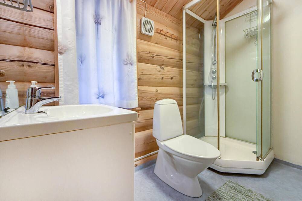 3 bedroom amazing home in Dølemo in Tveitvatnet, Åmli
