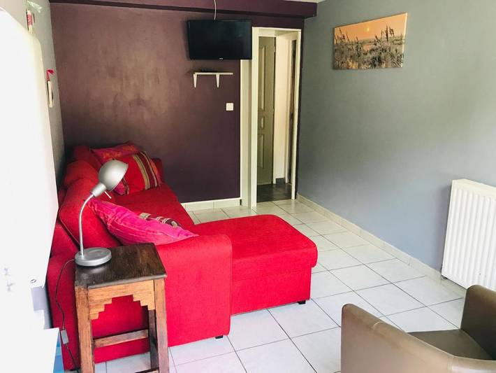 Location de vacances pour 5 personnes, avec vue et jardin à Cesson - 2