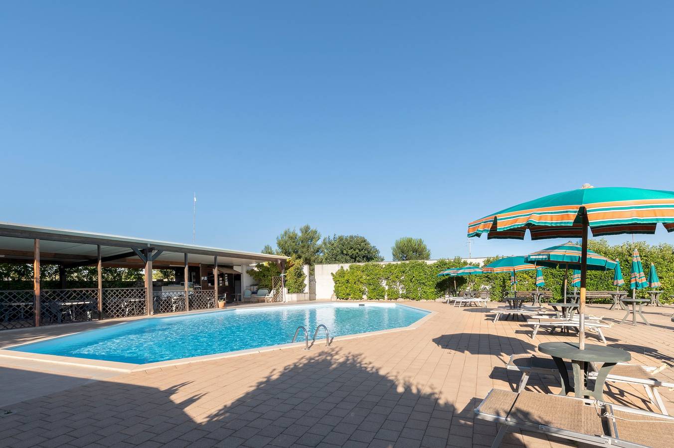 Villa 'Residenza Terra Serena' con piscina condivisa, Wi-Fi e aria condizionata in Santa Cesarea Terme, Provincia di Lecce