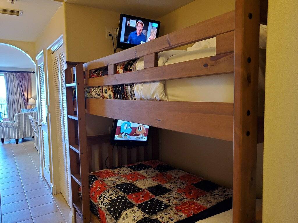 Ganze Wohnung, Upgraded Huge Lakefront 1Br/2Ba Blue Heron Beach Resort Condominium in Disney World