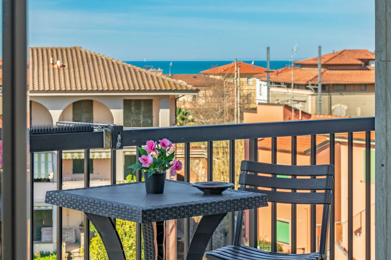 Geheel vakantieappartement, Vakantieappartement voor 4 personen met balkon in San Vincenzo, Etruskische kust