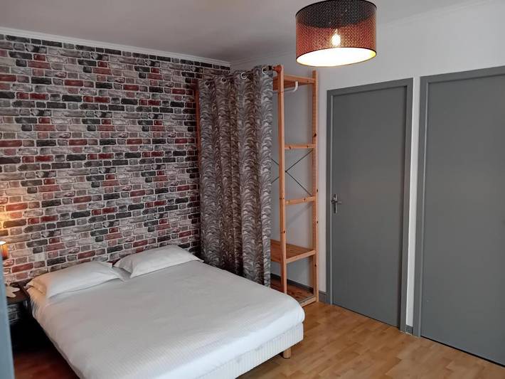 Location de vacances pour 8 personnes, avec vue et jardin à Saint-Denis-de-Pile - 2