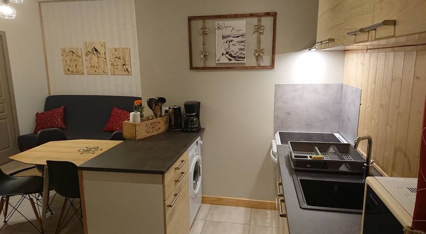 Gîte pour 4 personnes, avec terrasse et jardin à Besse-et-Saint-Anastaise - 3