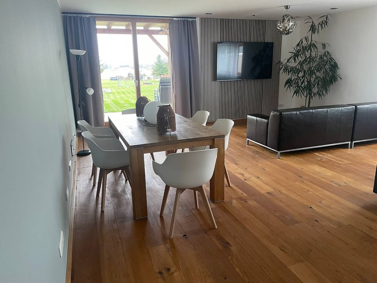 Ganze Wohnung, Apartment „Neue, hochwertige und stilvolle 90 m²“ mit privater Terrasse und Wlan in Linz-Wels
