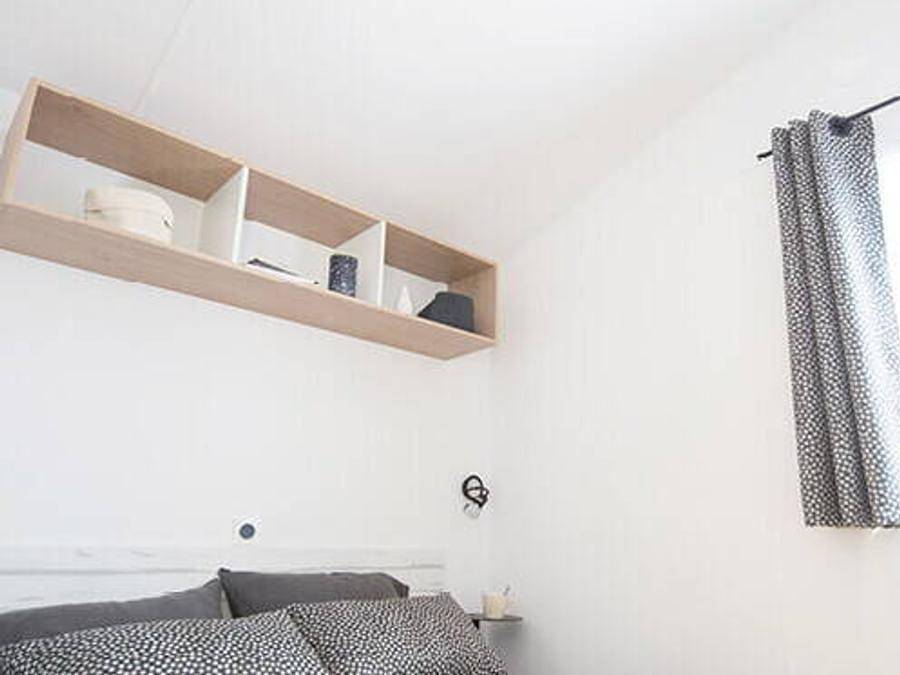 Camping Le Helles  - Mobilhome 2 personnes - Mobil-home | Comfort | 1 Ch. | 2 Pers. | Terrasse surélevée non couverte | 1 Sdb | Tv in Combrit, Côte de Cornouaille
