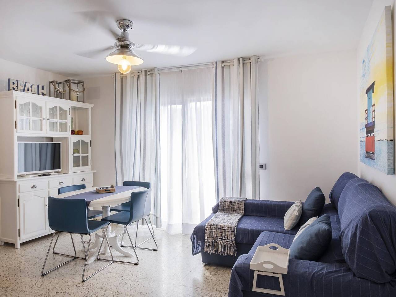 Apartamento entero, Apartamento de vacaciones para 5 personas con balcón in Las Arenas, Arico