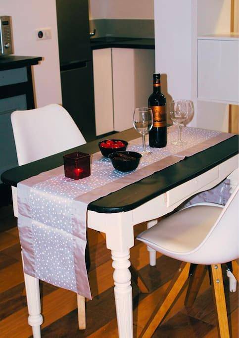 Appartement entier, Grand Duplex Neuf Terrasse, Wifi & Parking in Saint-Rémy-lès-Chevreuse, Parc naturel régional de la Haute Vallée de Chevreuse