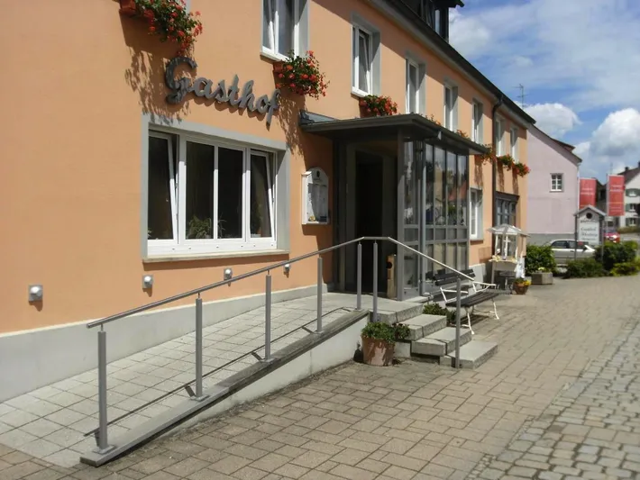 Hotel für 3 Personen, mit Garten - 1