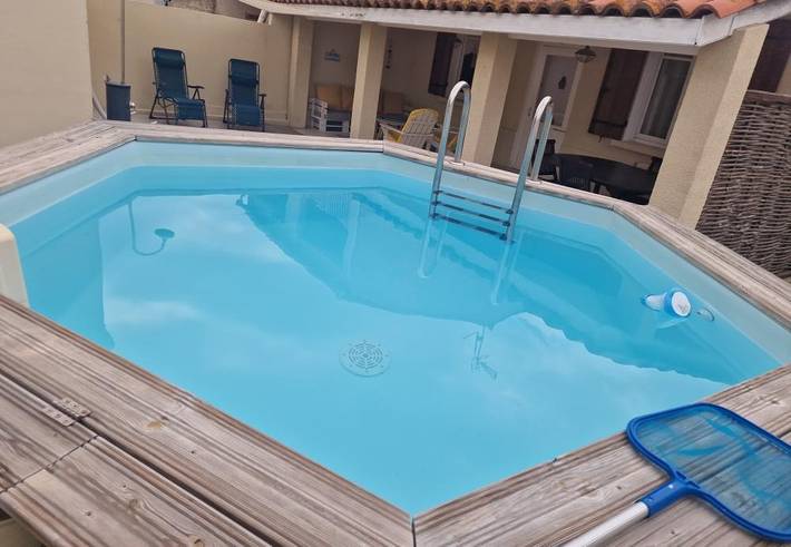 Gîte pour 4 personnes, avec sauna et jacuzzi ainsi que piscine et terrasse à Fleury - 2