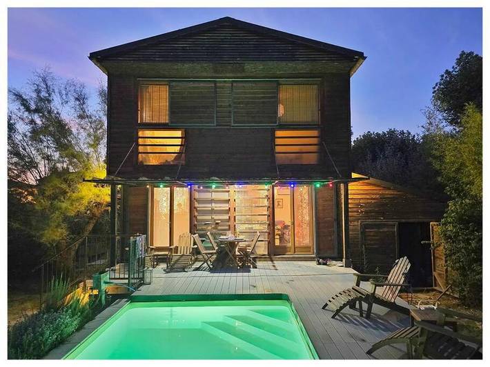 Location de vacances pour 4 personnes, avec piscine et jardin ainsi que vue et terrasse à Barbentane - 2