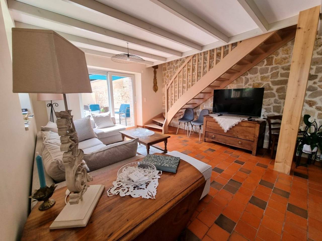 Autrefois-ici, Casa acogedora cerca del centro de la ciudad in Brioude, Alto Loira
