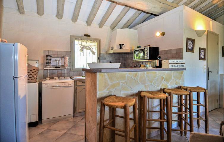 Apartamento vacacional entero, Encantador apartamento con parking cerca de Vallabrègues y Le Rhône in Vallabrègues, Region de Nimes