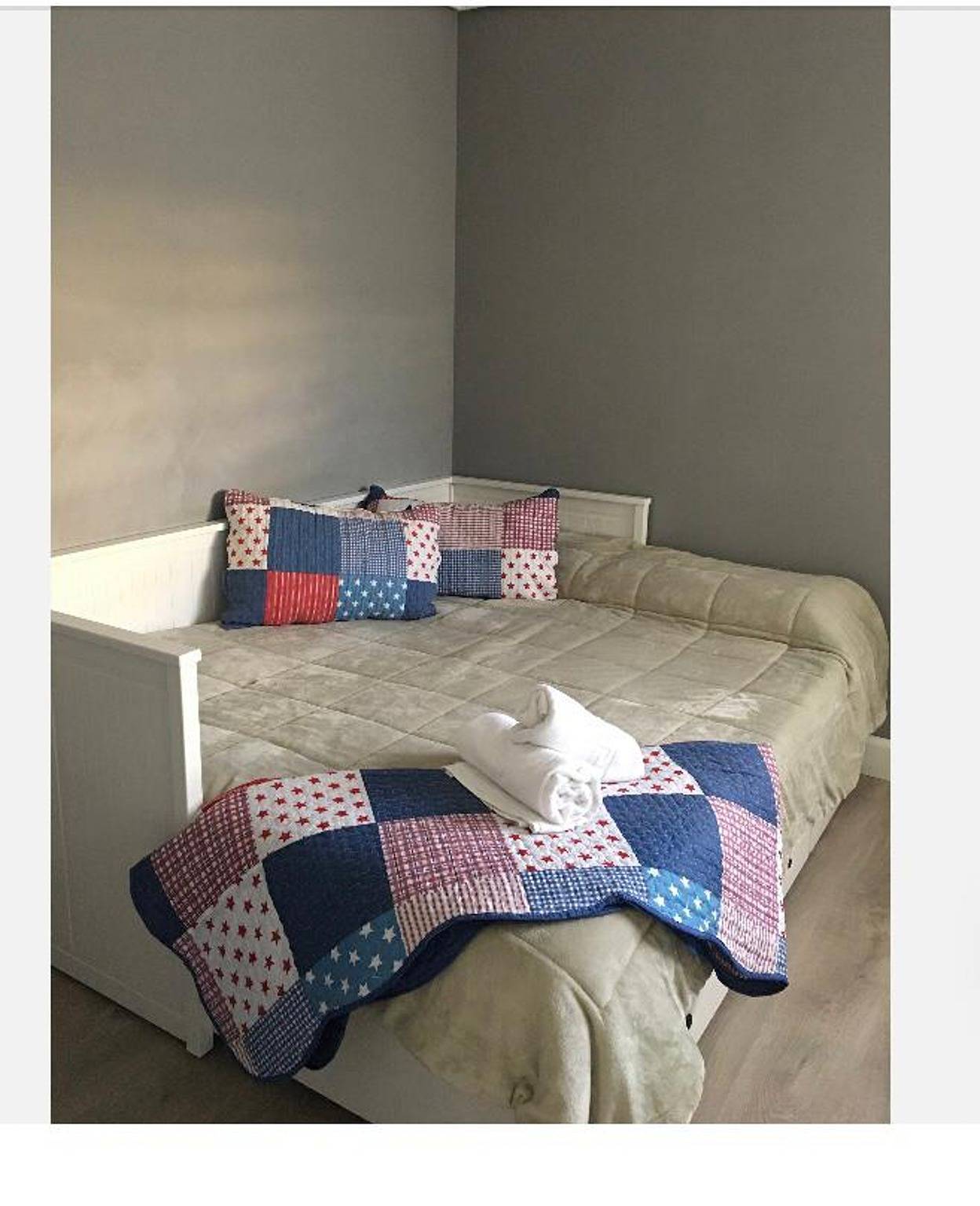 Apartamento entero, Apartamento moderno con jacuzzi y vistas en Almería, 80 m² in Los Molinos (Almería), Almería