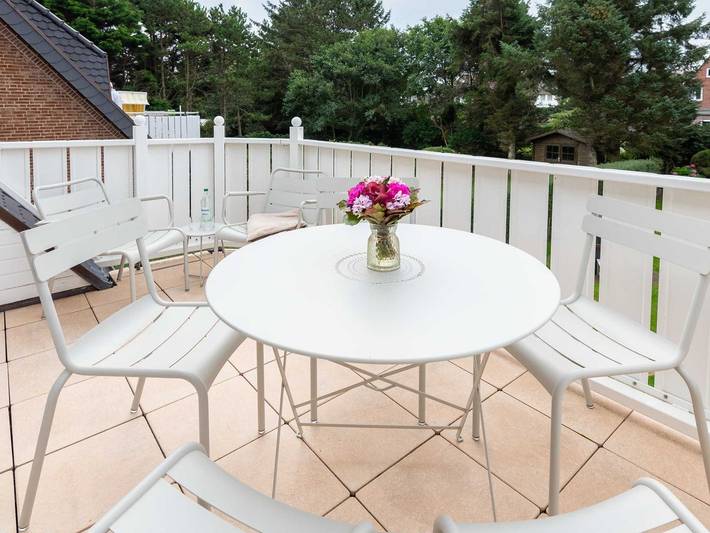 Ganze Ferienwohnung, Landhaus Weidenstieg, App. 4 - Ruhige 3-Zimmer Ferienwohnung mit ca. 54 m² Wohnfläche, für bis zu 3 Personen in Nordfriesische Inseln (Schleswig-Holstein) (Schleswig-Holstein), Wenningstedt