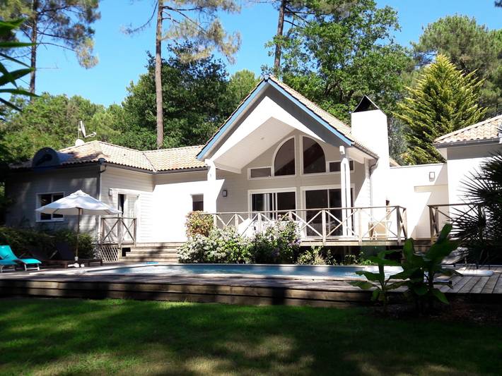 Casa de vacaciones para 6 personas, con jardín además de terraza y piscina - 1