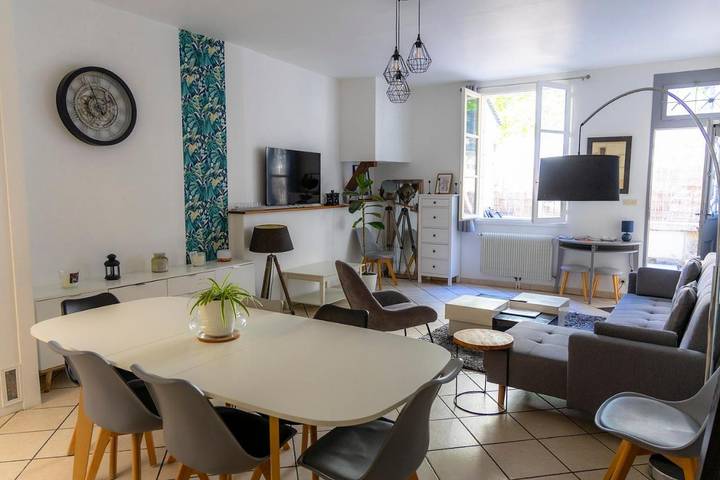Location de vacances pour 8 personnes, avec terrasse à Chinon - 3