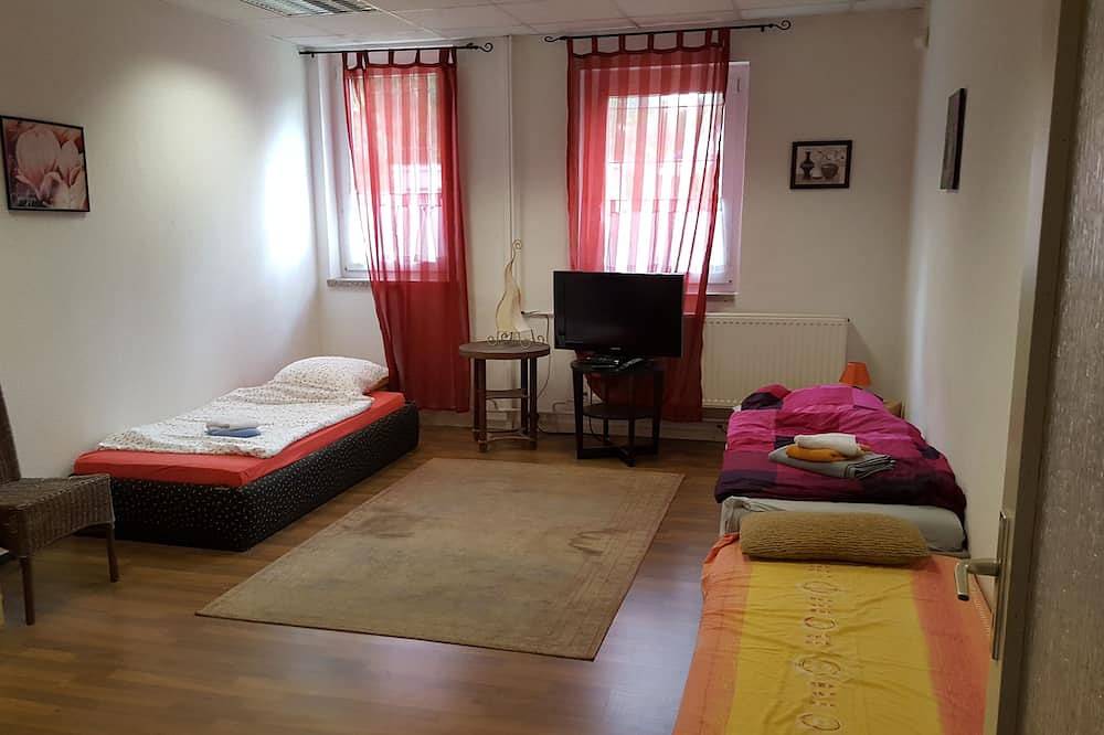 Fewo-Neubeeren 2 (2 Zi, 7 Einzelbetten) in Großbeeren, Teltow-Fläming