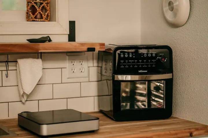 Cottage for 2 people, with pool and hot tub, with pets in Oregon