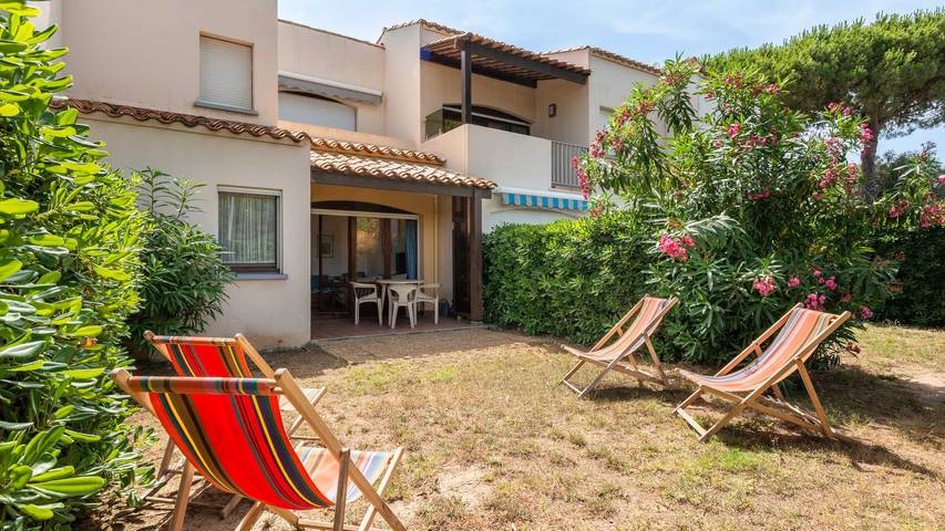 Appartement de vacances pour 4 personnes, avec jardin et bassin pour enfant