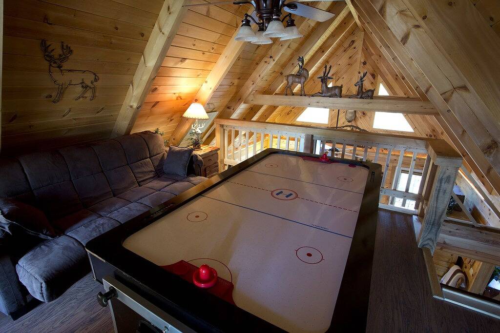 Spektakuläre 3 Schlafzimmer w / Loft Game Room! Deer Run Cabin; 1 Meile zu Legends of Golf in Table Rock Lake