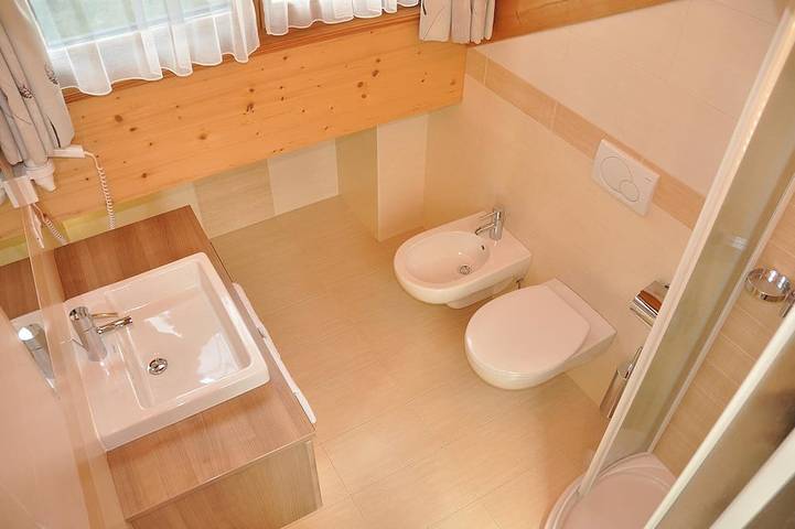 Ganze Wohnung, Apartment Montaniola Resciesa - Helle Ferienwohnung in traumhafter Lage in St. Ulrich in Gröden, Dolomiti Superski