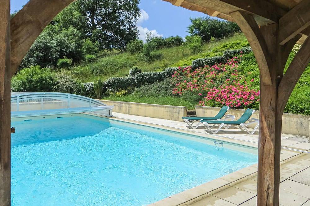 Cozy home in Domfront en Champagne in Domfront-en-Champagne, Sarthe