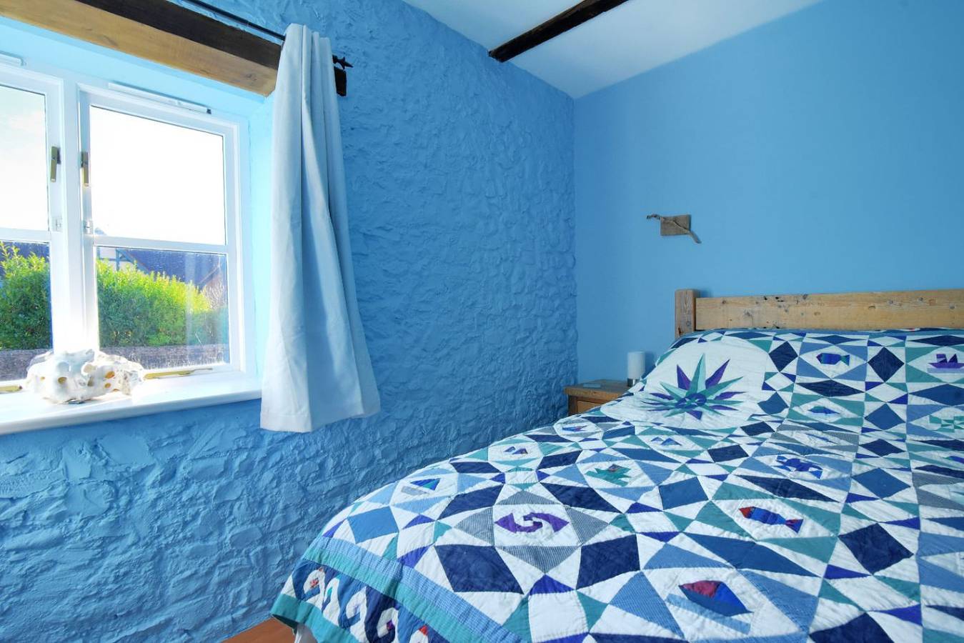 2 Home Farm South in Combpyne Rousdon, Devon