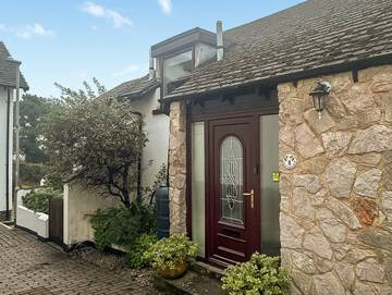 Log Cabin for 4 People in Dawlish, Devon, Photo 1