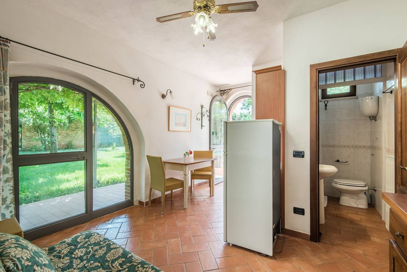 Agriturismo "Il Greppo Fragolino"  giardino in comune in Montepulciano, Chianti
