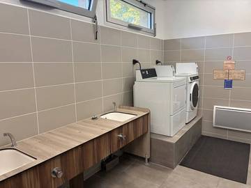 Camping für 6 Personen in Gex, Ain, Bild 4