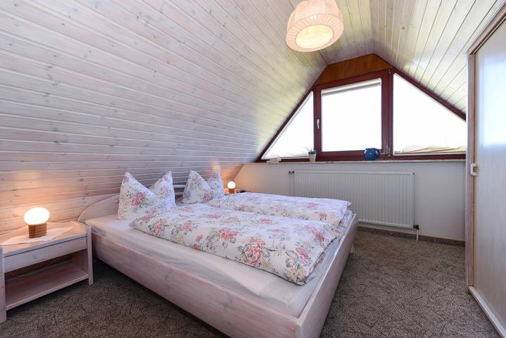 Ganze Ferienwohnung, Schleswig-Holstein Whg 05 Dg in Nordfriesische Inseln (Schleswig-Holstein) (Schleswig-Holstein), Nieblum