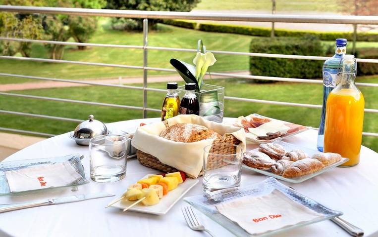 Hotel para 2 personas, con jacuzzi además de jardín y sauna en Provincia de Barcelona - 3