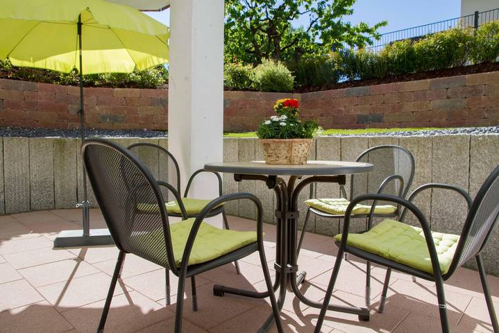 Ganze Wohnung, Gemütliche Ferienwohnung 7 auf dem "Trostelhof" mit Privatterrasse in Neufrach, Salem