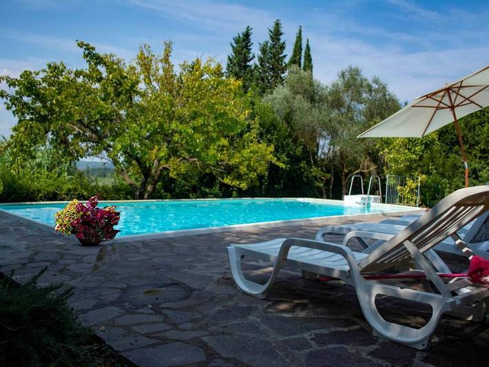 Gîte pour 6 personnes, avec terrasse et jardin, animaux acceptés dans Ghizzano