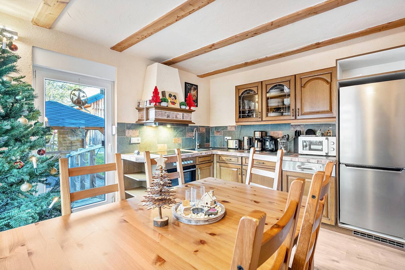 Ganze Wohnung, Ferienwohnung 'Ferienhaus Fichtelberg Appartement A' mit Bergblick, privater Terrasse und Wlan in Oberwiesenthal, Erzgebirge