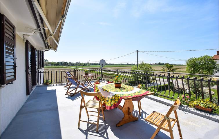 Ferienwohnung für 6 Personen, mit Terrasse und Garten in Grado - 4