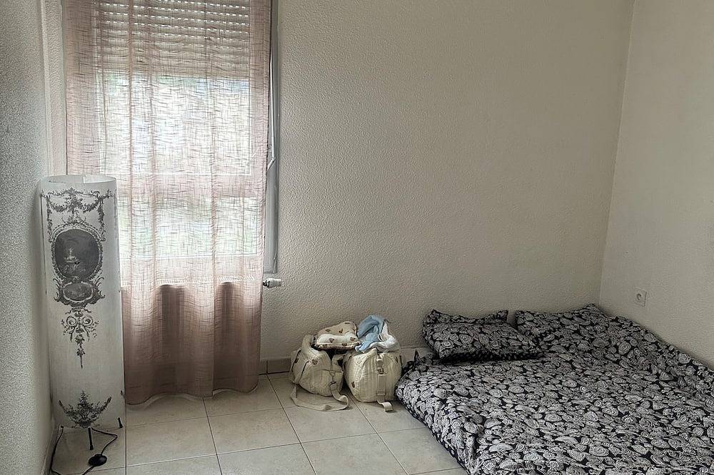 Entire apartment, Apartment 85m2 short term rental 1 month 2 months 3 months max available in Bourgoin-Jallieu, La Tour-du-Pin region