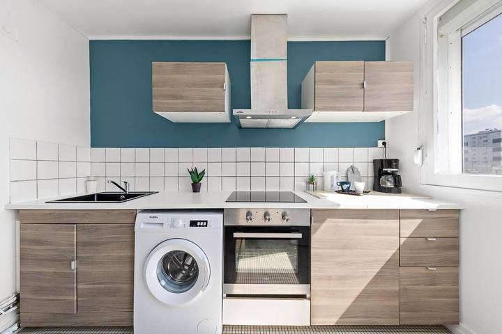 Gîte pour 10 personnes, avec balcon à Saint-Étienne-du-Rouvray - 2